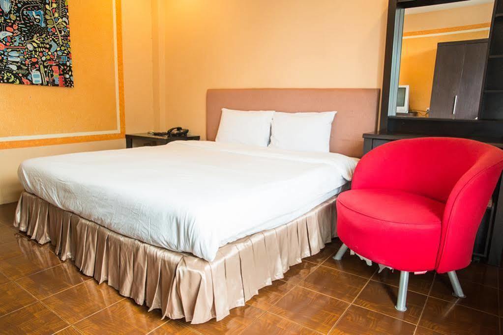 Fnb Hotel Central Pattaya ภายนอก รูปภาพ