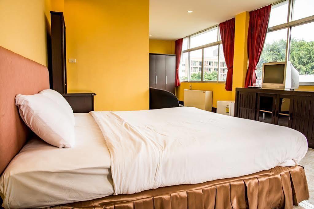 Fnb Hotel Central Pattaya ภายนอก รูปภาพ