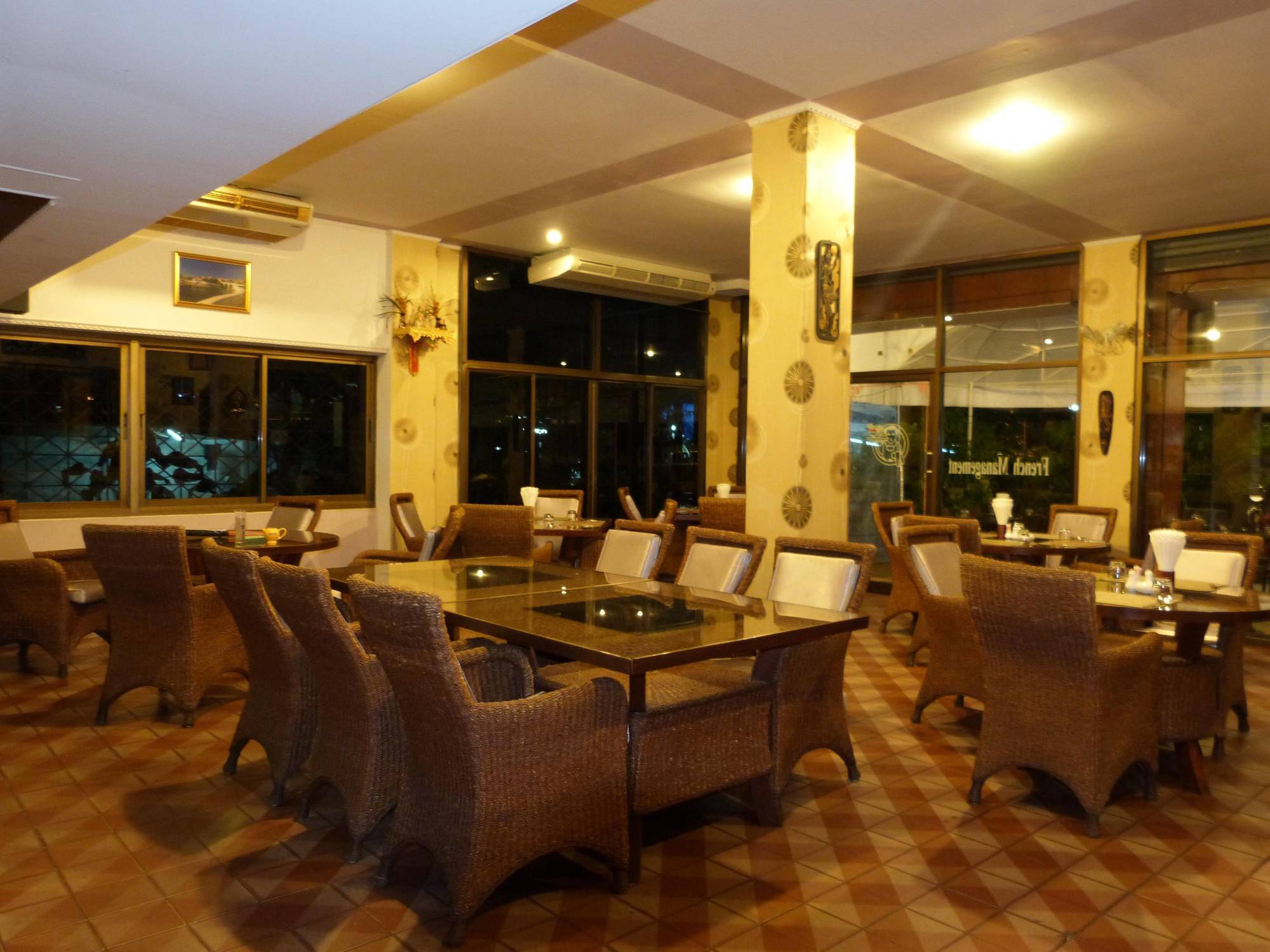 Fnb Hotel Central Pattaya ภายนอก รูปภาพ