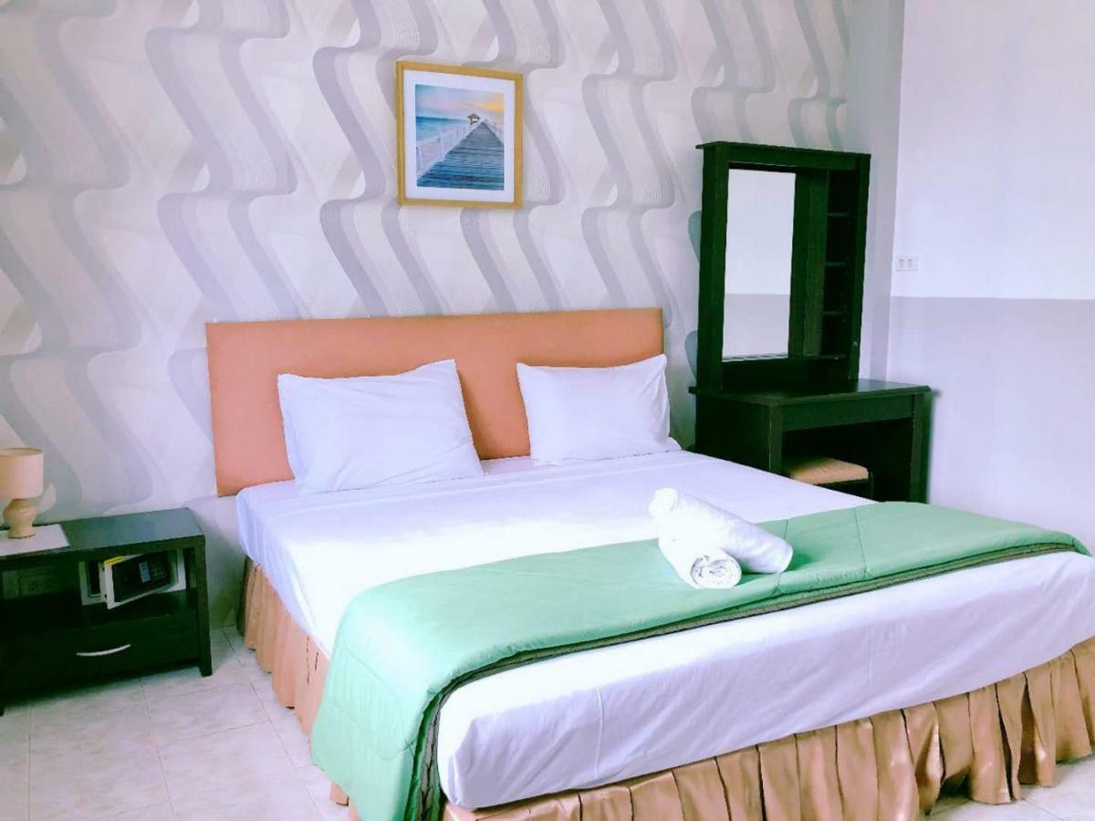 Fnb Hotel Central Pattaya ภายนอก รูปภาพ